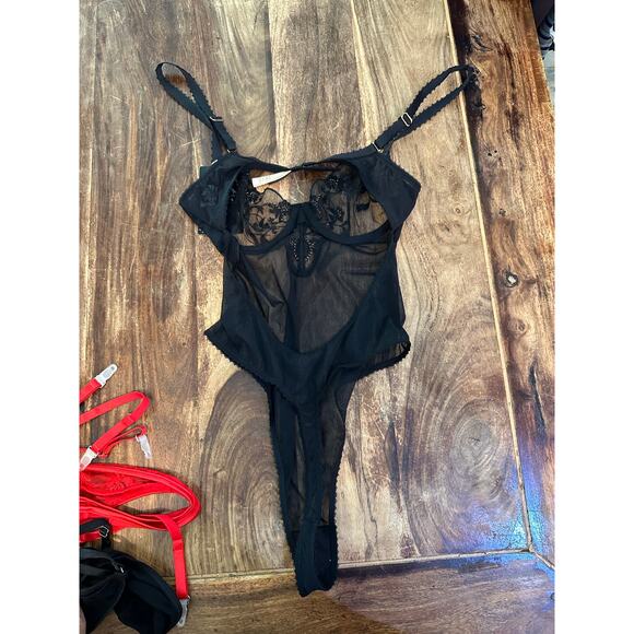 NWT Gossard Women's Black Feeling Butterflies Mesh Bodysuit Size 32C - Picture 7 of 14